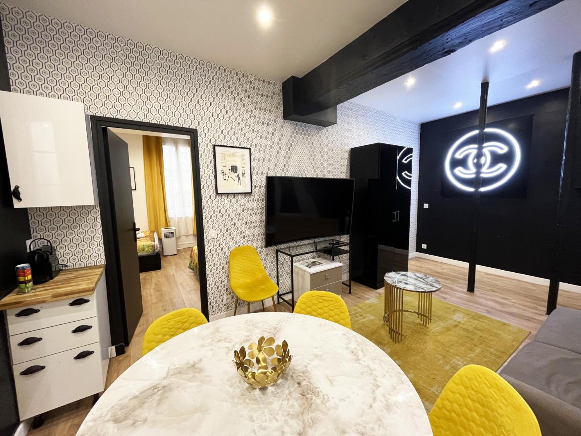 Urban Flat 157 - Coco Chanel Flat In Montorgueil Paris Exterior photo